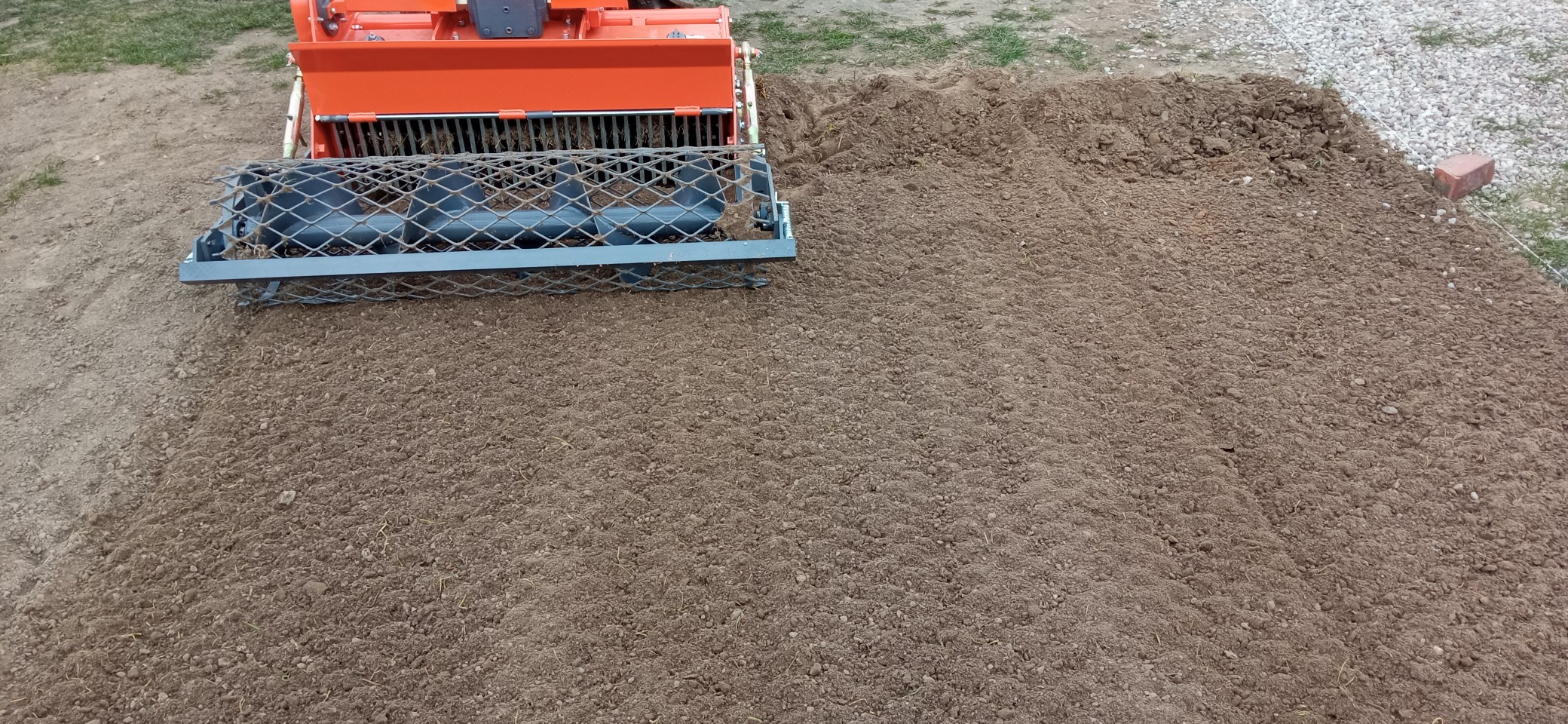 Realizacja trawnika 2
